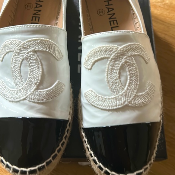 Chanel Espadrilles white and black - Picture 4 of 5